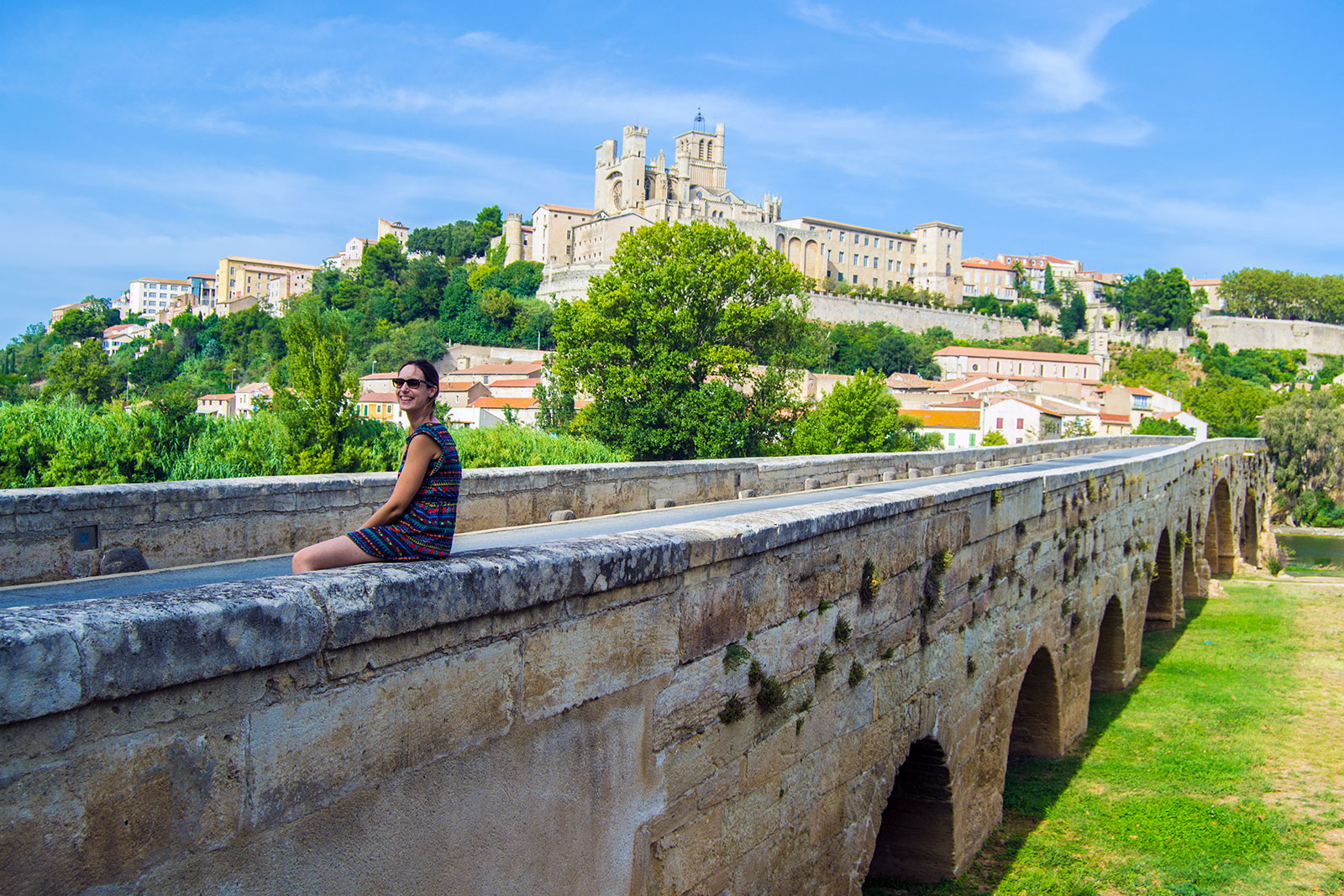 Puente de Béziers con la Catedral al fondo - Aix en Provence y Béziers