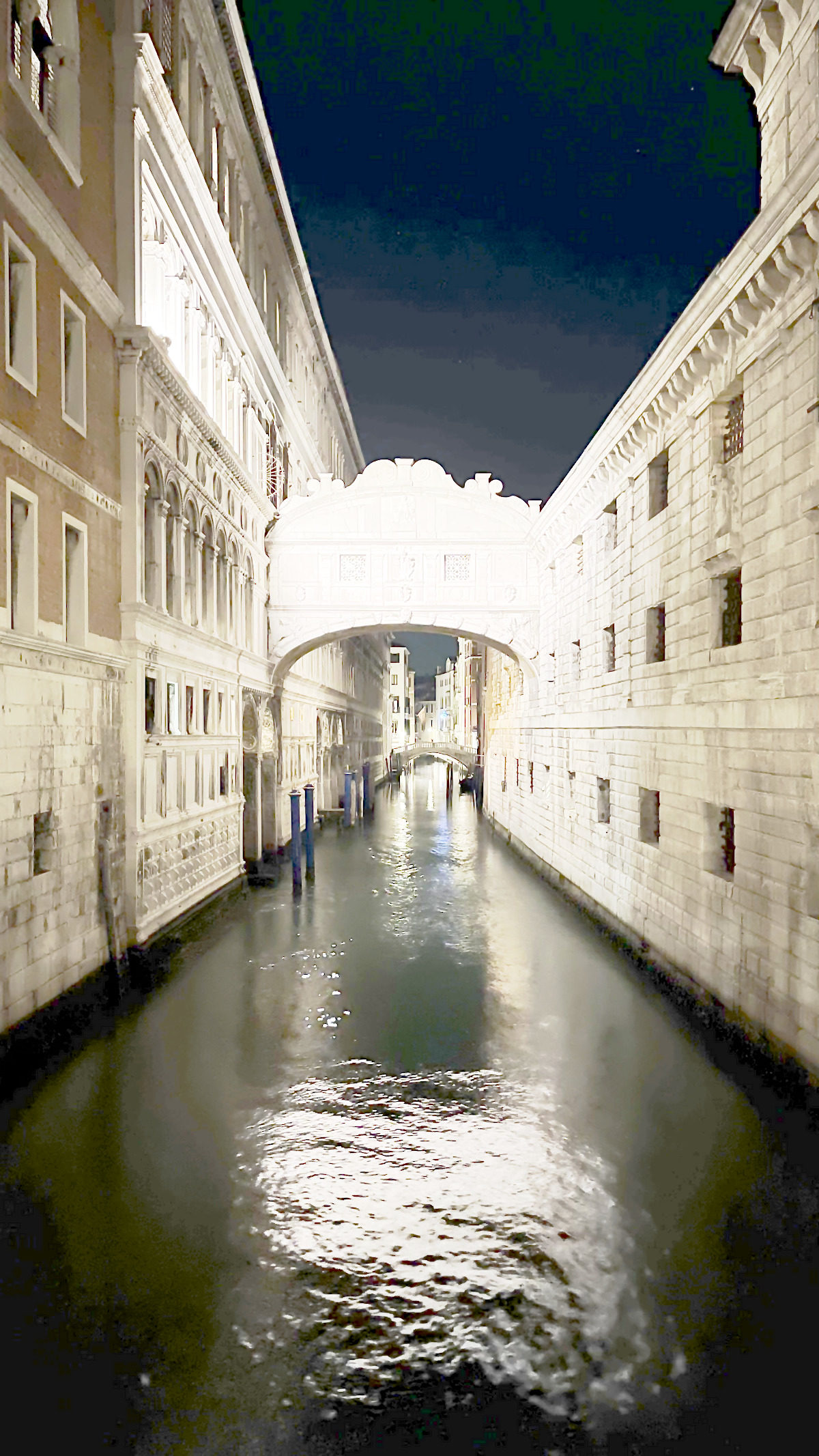 Puente de los suspiros de noche - Venecia en 3 días