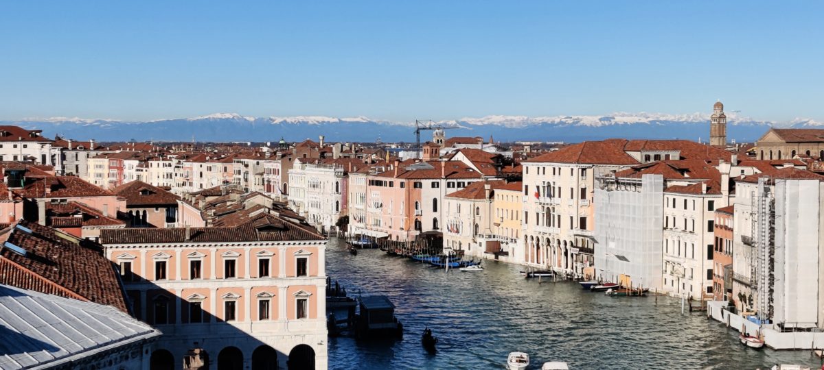 Vistas de los Alpes desde Mirador T Fondaco Dei Tedeschi - Venecia en 3 días