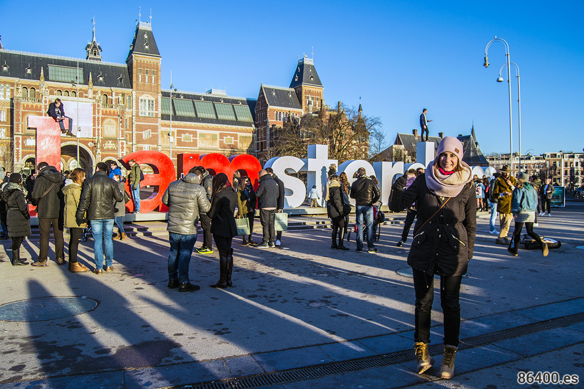Nerea en el Museumplein – Recomendaciones Amsterdam