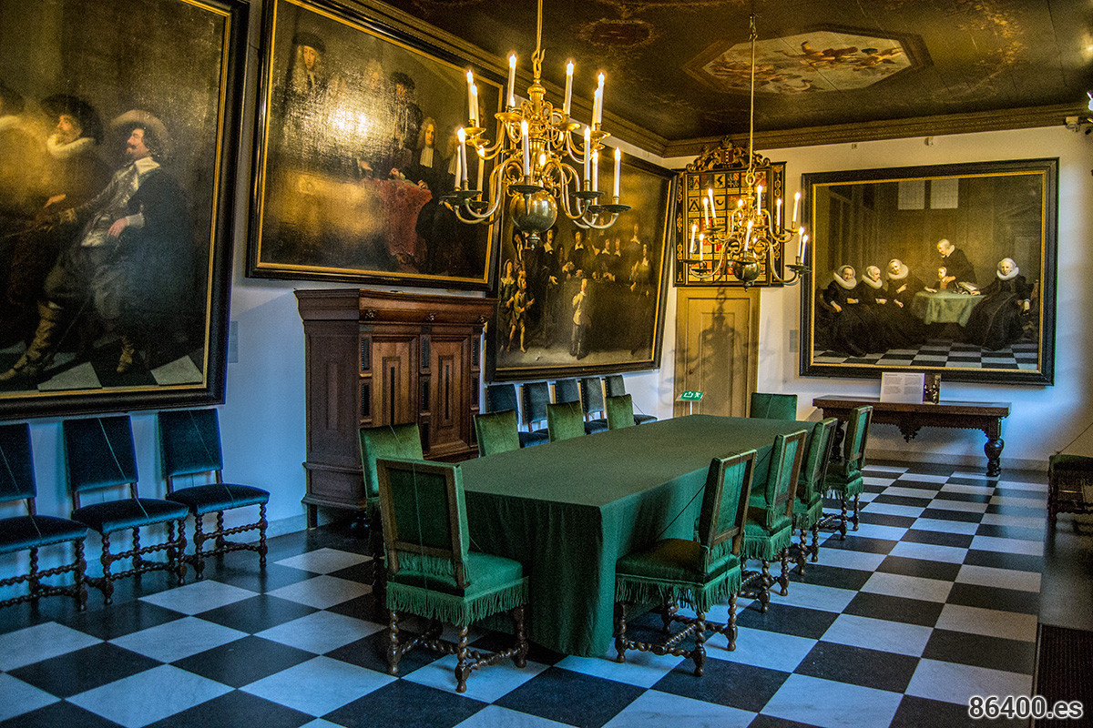 Sala de las regentes del museo de Amsterdam – Recomendaciones Amsterdam