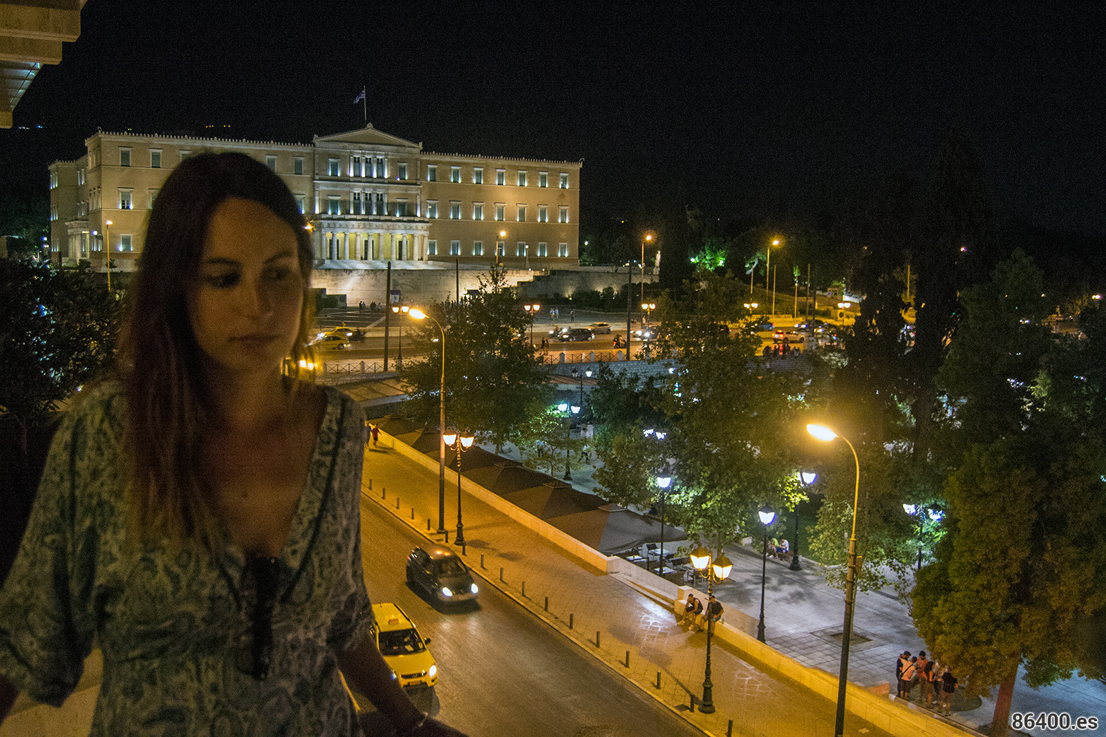 Terraza desde nuestra habitación en el NJV Athens Plaza con vistas a la Plaza Syntagma y al parlamento de Grecia - Atenas turismo