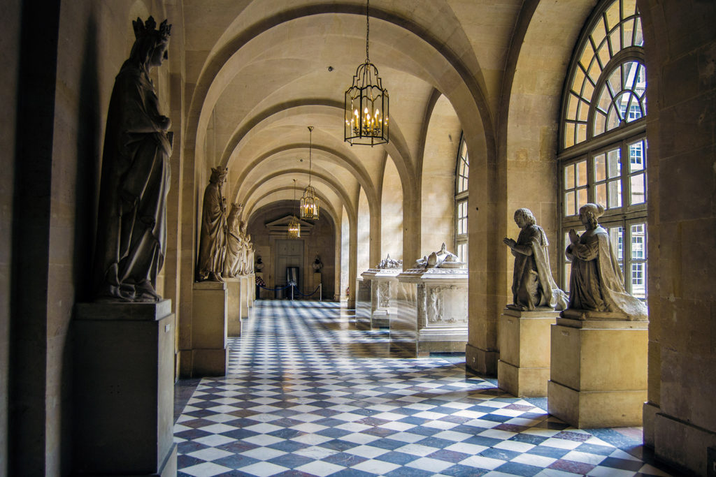 Memoria a las personas que han ayudado en las reparaciones del Palacio – Aposentos privados del Palacio de Versalles