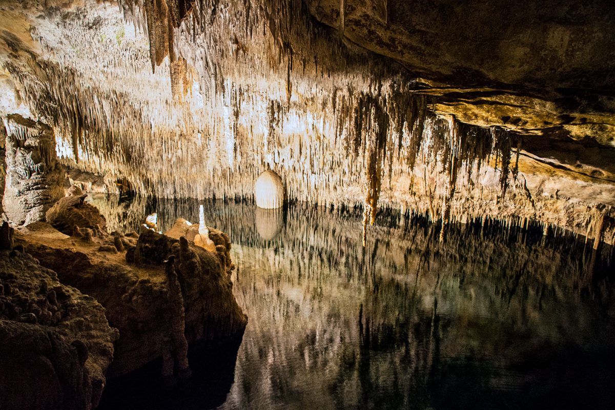 Cuevas del Drach con lago (1) - qué ver en Mallorca